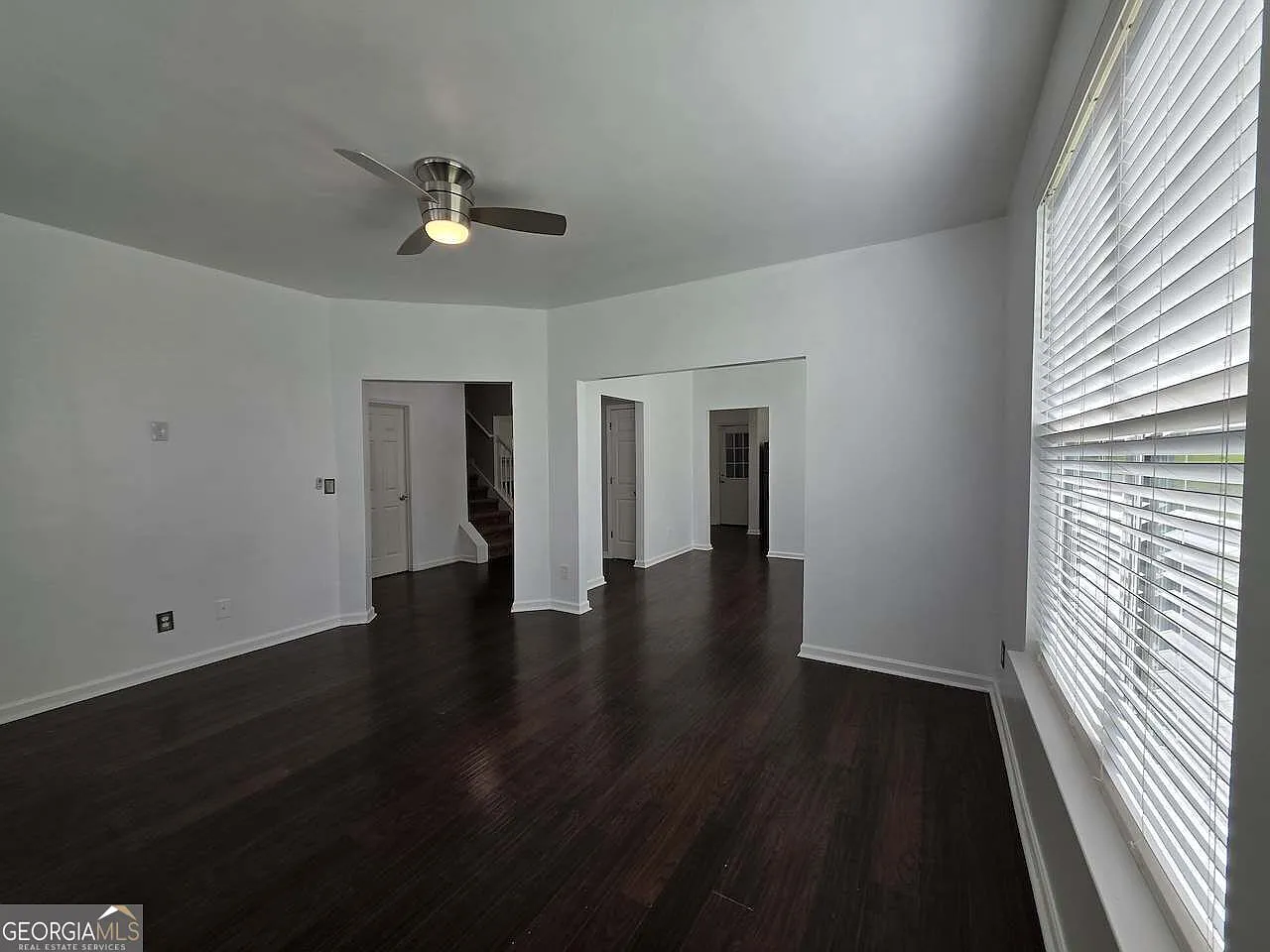 3 bed, 2.5 bath, 1670 sqft, $2,200 — Photo 4