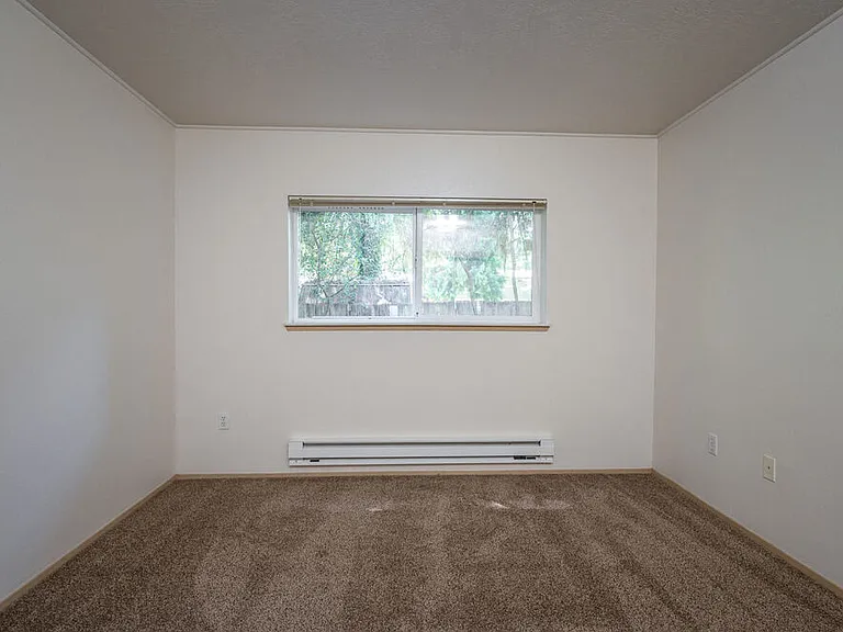 Tuxedo Park Apartments — Photo 26