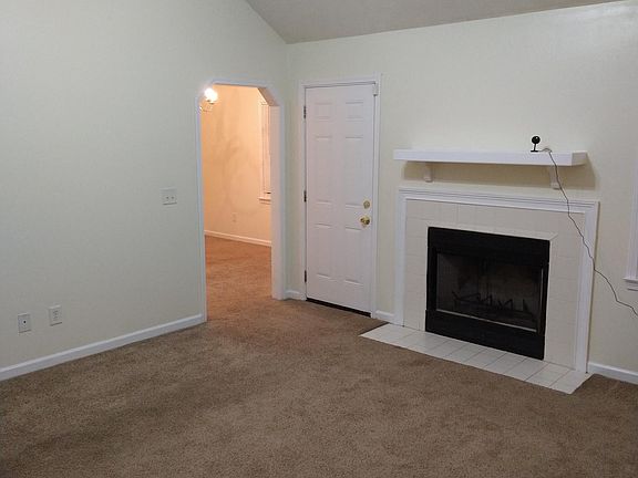 4th image of 6110 Caribou Dr