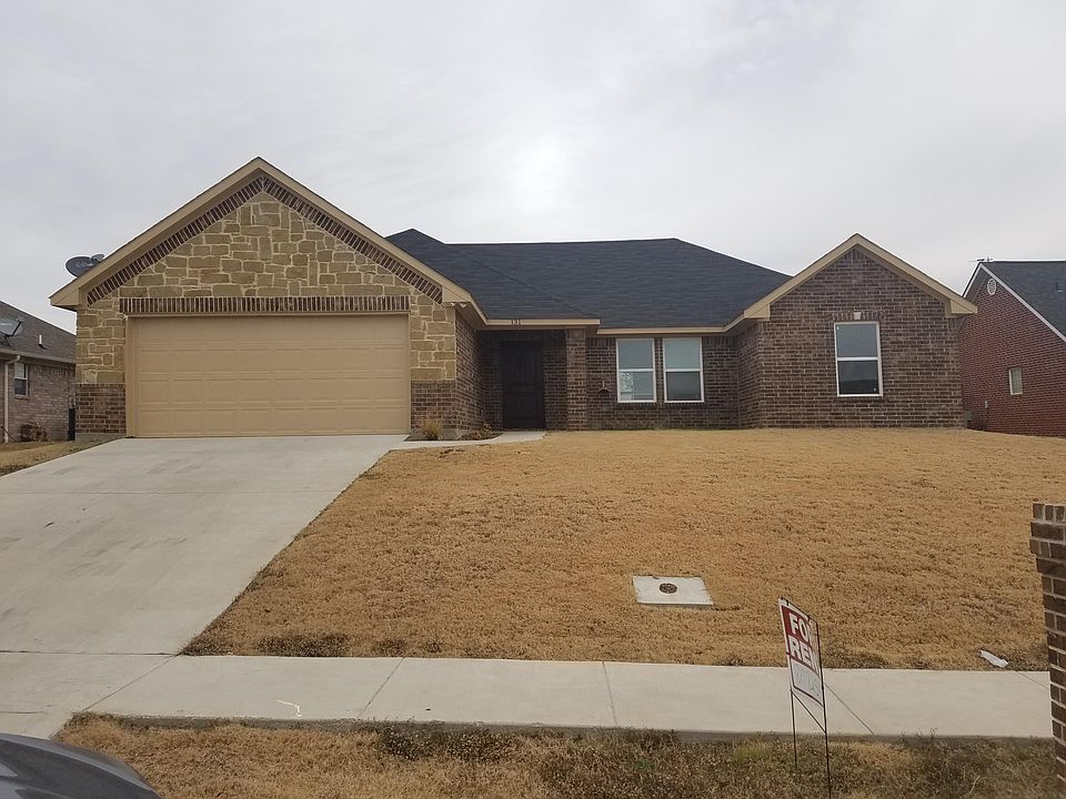 2nd image of 131 Chambers Creek Cir