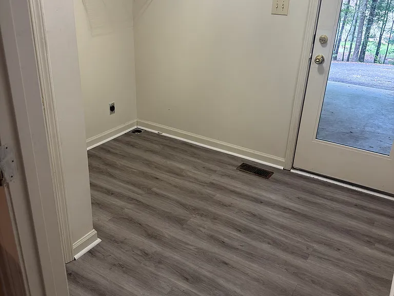 112 Oak Leaf Cir — Photo 15