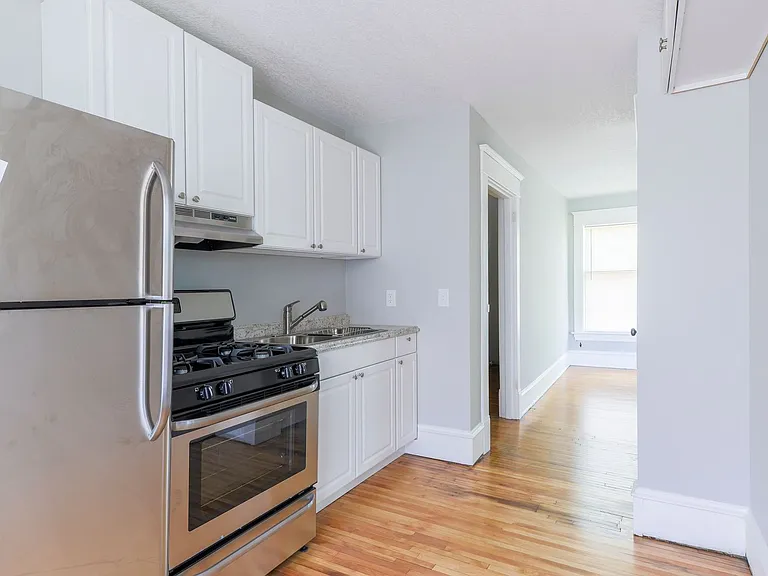 2600 Dupont Ave South — Photo 8