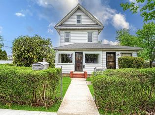 217 Bennett Avenue, Hempstead, NY 11550