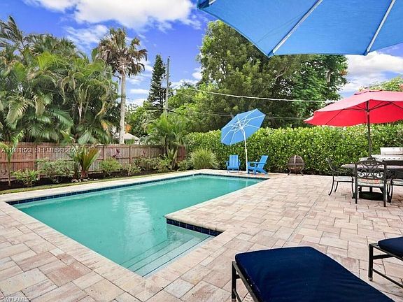 2nd image of 856 98th Ave N