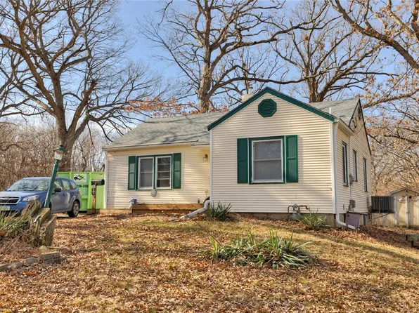 1712 28th St, Des Moines, IA 50310