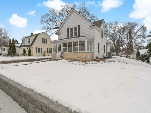 237 10th Ave N, Hopkins, MN 55343