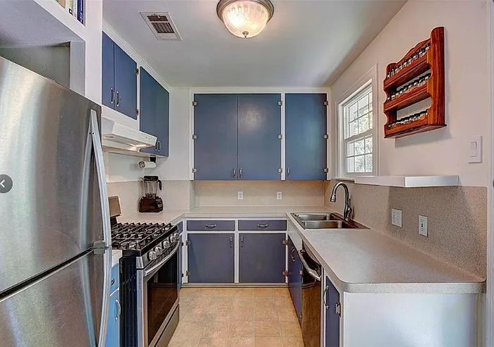 1803 Romeria Dr — Photo 10