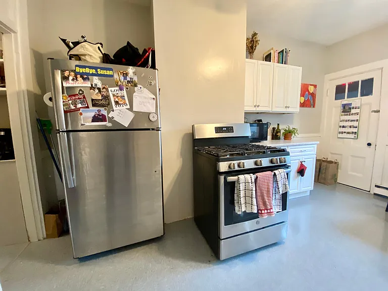 27 Hurd Rd #6 — Photo 4