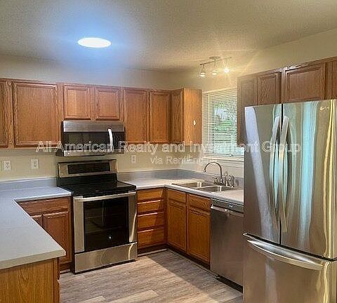 4th image of 104 Hydac Rd #B