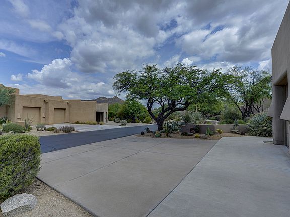 3rd image of 9224 E Whitethorn Cir #612