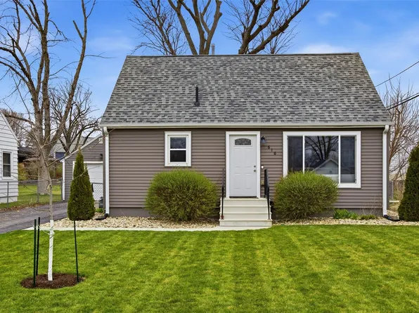 616 25th St NE, Cedar Rapids, IA 52402