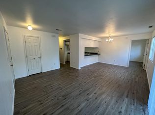 400 Indian Trail Ct UNIT B, Shady Cove, OR 97539