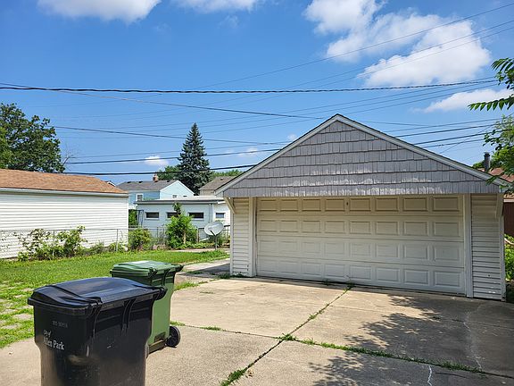 3rd image of 15120 Keppen Ave