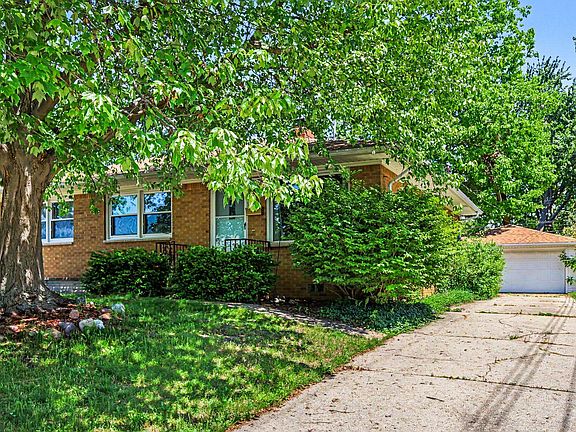 3rd image of 2117 Edwin Pl