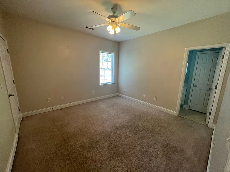 375 Lullwater Dr — Photo 11