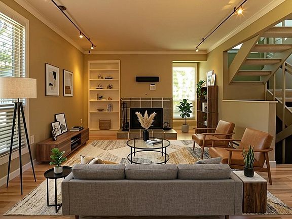 2nd image of 4220 Greenbriar Blvd