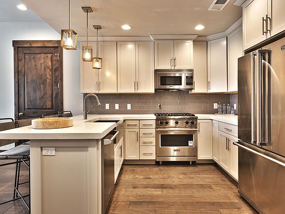 3rd image of 3751 Blackstone Dr #3J