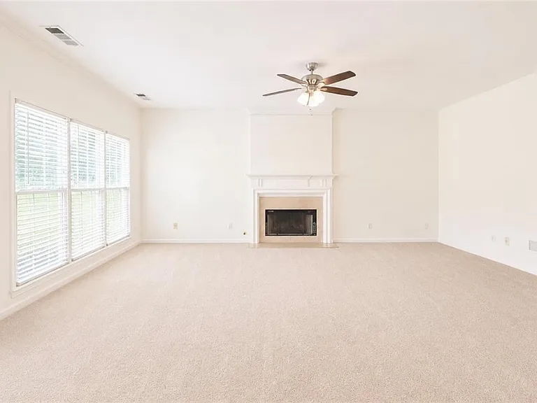 7430 Bronson Way — Photo 7