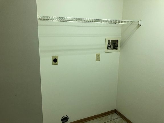 5th image of 1270 Sequoia Ct APT C