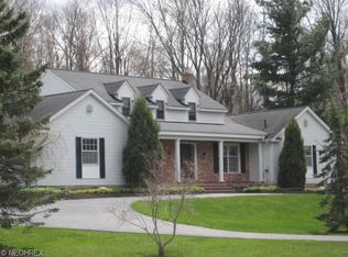 11755 Stonegate Dr, Chardon, OH 44024