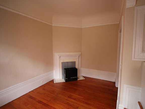 4th image of 916 Hayes St