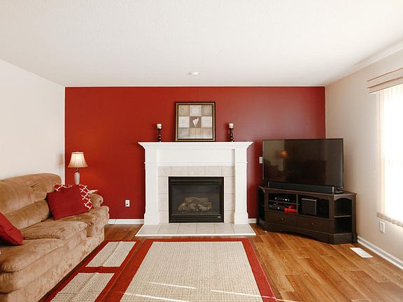 5th image of 6626 Avalon Dr SE