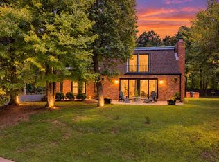 11202 Wedge Dr, Reston, VA 20190