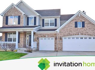 3027 Range Rd, Elgin, IL 60124