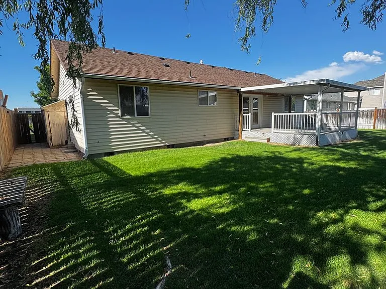 1351 Yost Cir NE — Photo 9