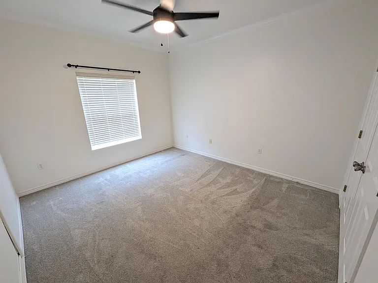 1537 Bentley Cir — Photo 14