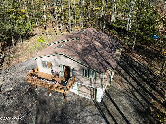 5th image of 57 Ridgewood Cir
