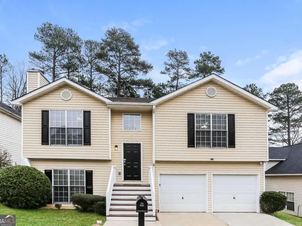 820 Tradd Ct, Stone Mountain, GA 30087