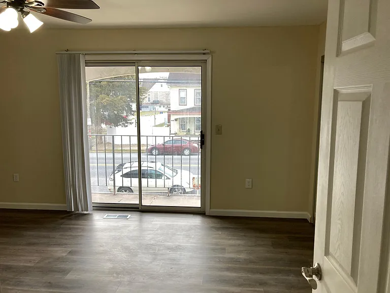 1809 Chestnut St — Photo 7