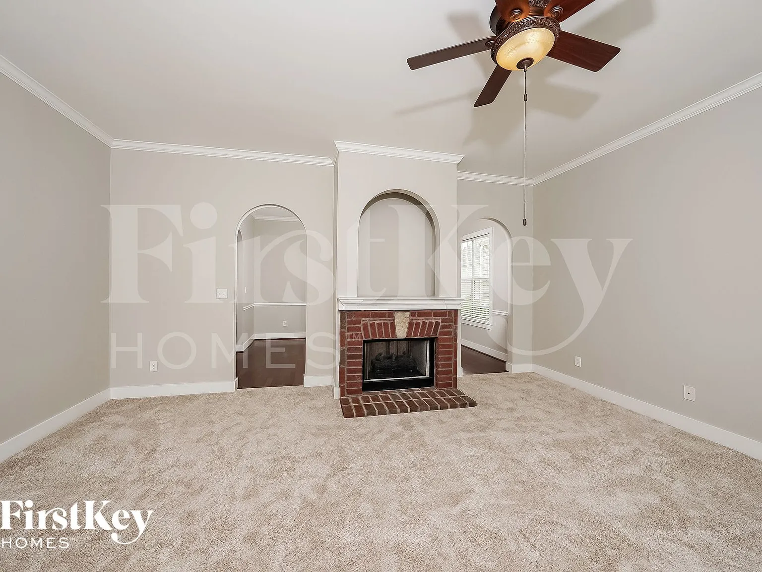 3 bed, 2.0 bath, 1700 sqft, $2,155 — Photo 3