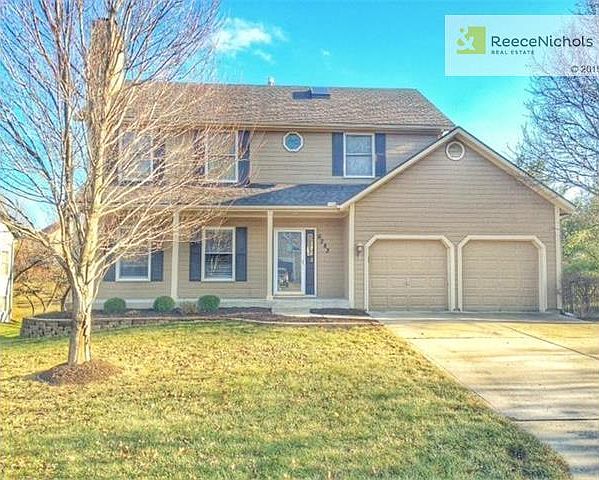 Stunning 2 story, 4 bedrooms, 3.5 baths
