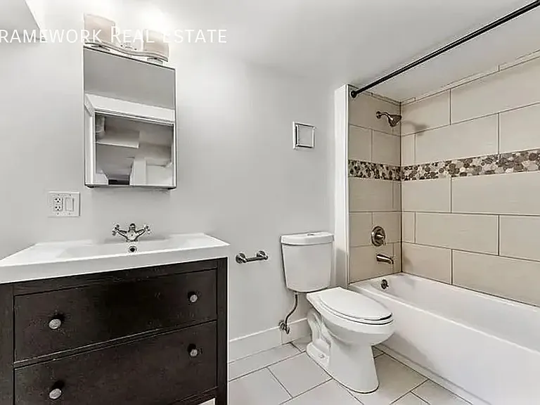3150 N Fillmore St — Photo 22