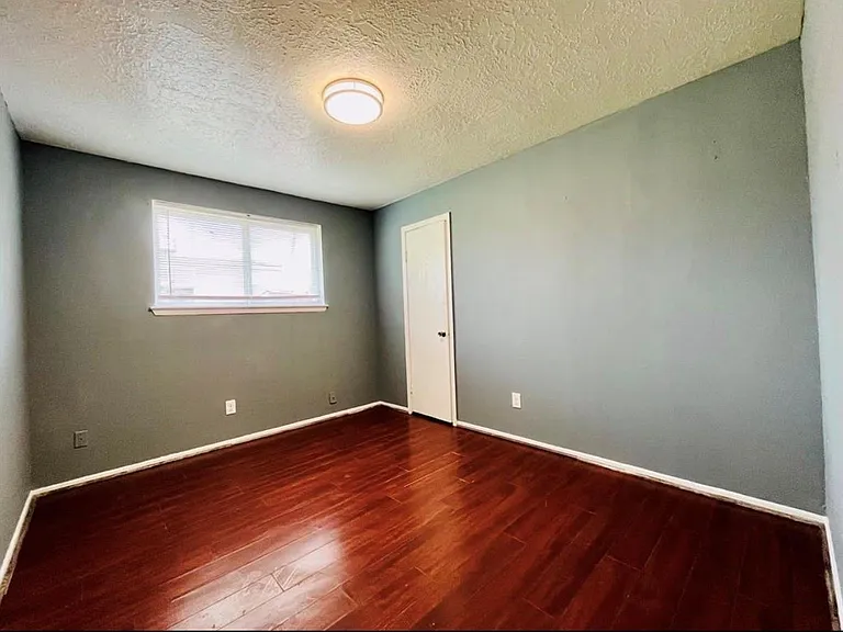 7303 Shiner Ln — Photo 12