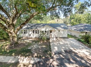 2324 Honeysuckle Ave, Baton Rouge, LA 70808