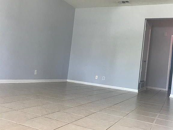2nd image of 237 Oakwood Ln