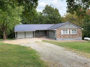 108 Oar Rd, Gallatin, MO 64640