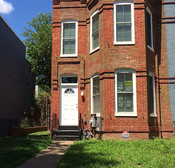 1256 Florida Ave NE — Photo 4