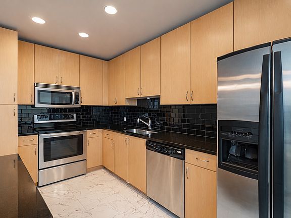 4th image of 777 N Ashley Dr #0