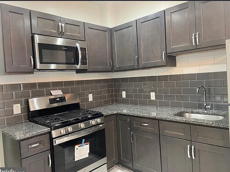 4454 N Gratz St — Photo 1