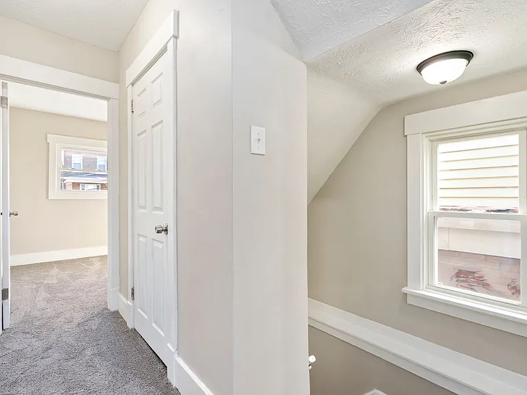 329 Quincy Ave — Photo 16