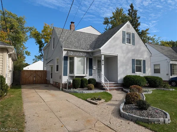 6643 Orchard Blvd, Parma Heights, OH 44130