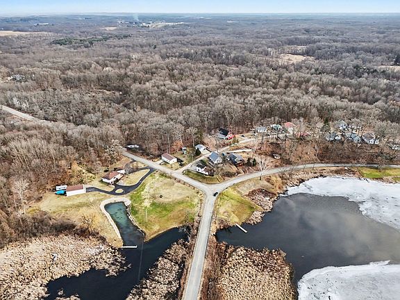 4th image of Jones Rd