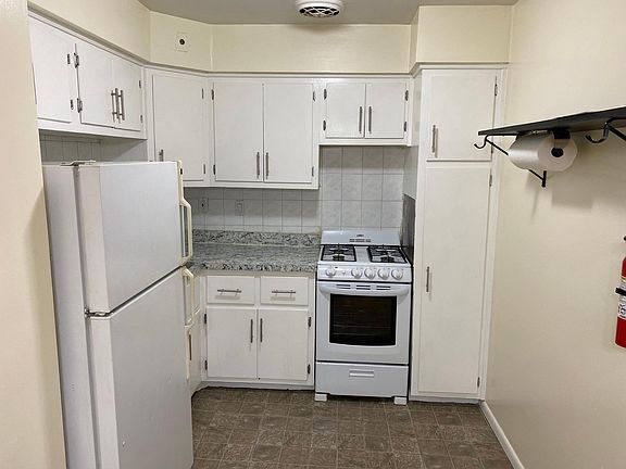 5th image of 3983 Lankenau Ave #F2