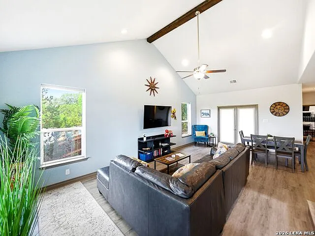 3 bed, 2.5 bath, 1946 sqft, $2,250 — Photo 4