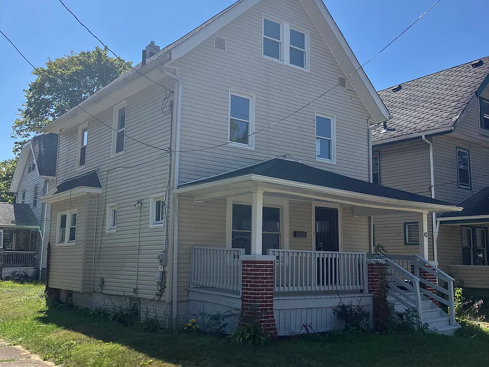 42 W Salome Ave