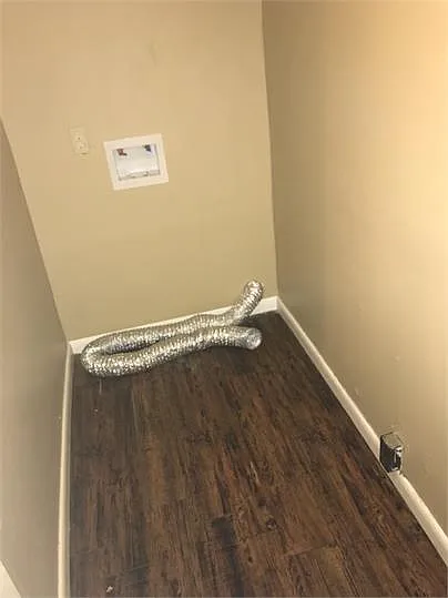 Laundry Room - Located the to left of the kitchen